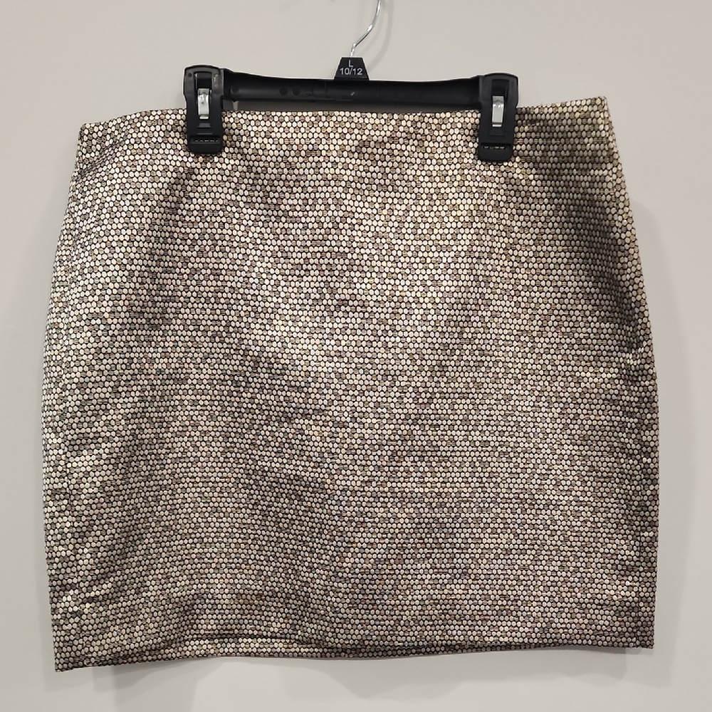 Banana Republic Textured Cream and Black Pencil Skirt